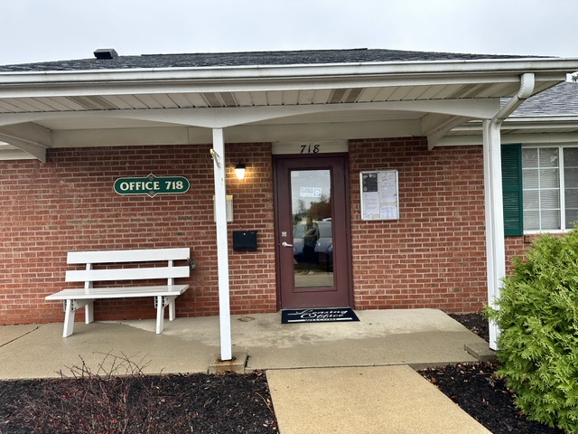 Leasing office exterior at North Ridge Apartments
